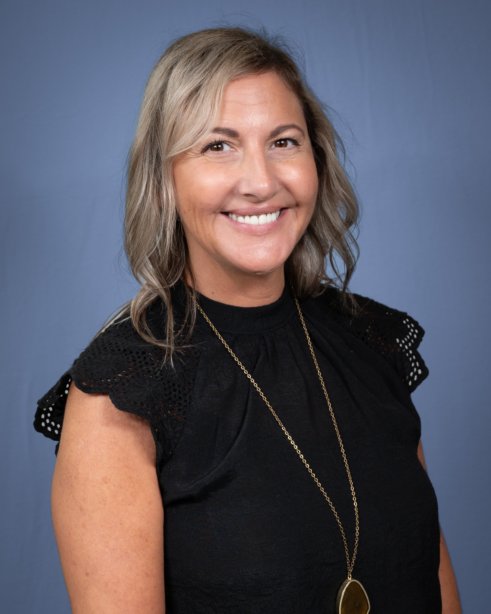 Hayley Hoops, gerente de sede de Shelby y especialista en acercamiento comunitario